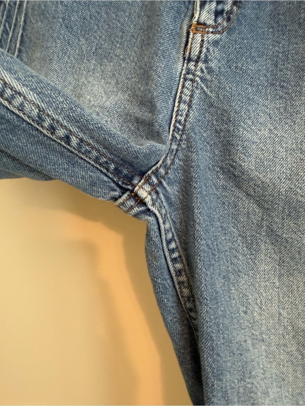 BDG Urban Outfitters High Rise Women’s Mom Jeans // 100% Cotton // Women 27 - Picture 6 of 14
